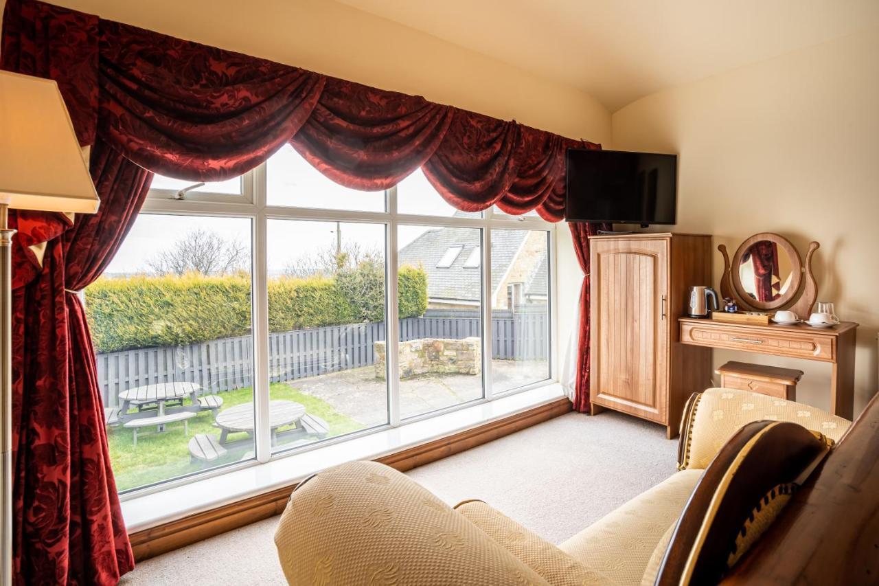The Village Inn Longframlington Экстерьер фото